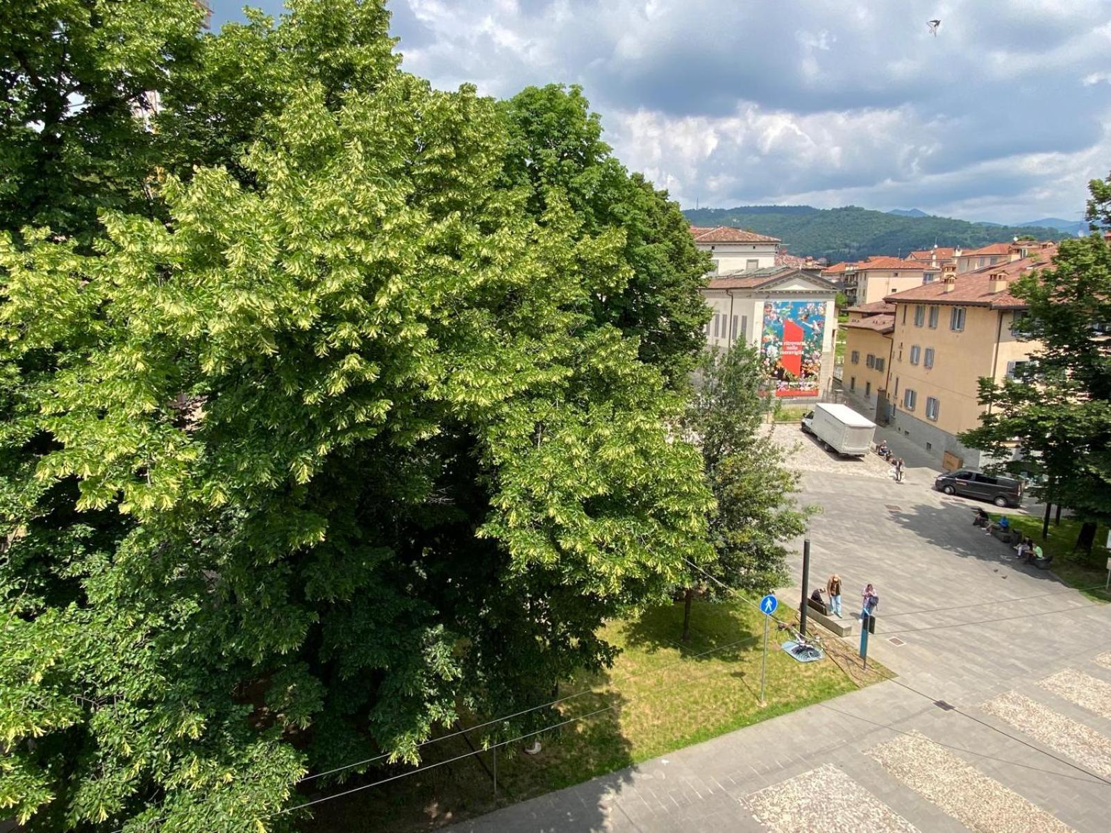 Nido Carrara - Immobili E Soluzioni Rent Apartment แบร์กาโม ภายนอก รูปภาพ